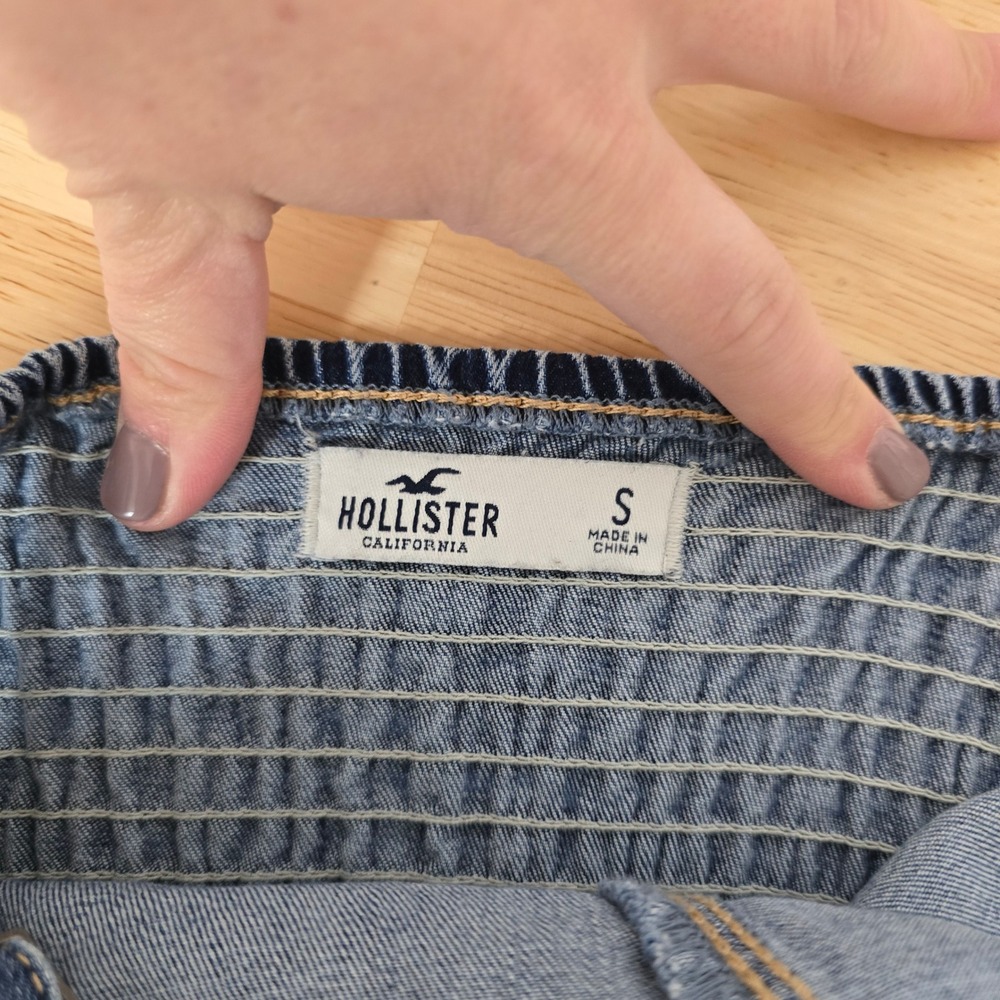Hollister Medium Wash‎ Denim Wide Leg Jumpsuit Blue Smocked Back Small - Picture 3 of 10